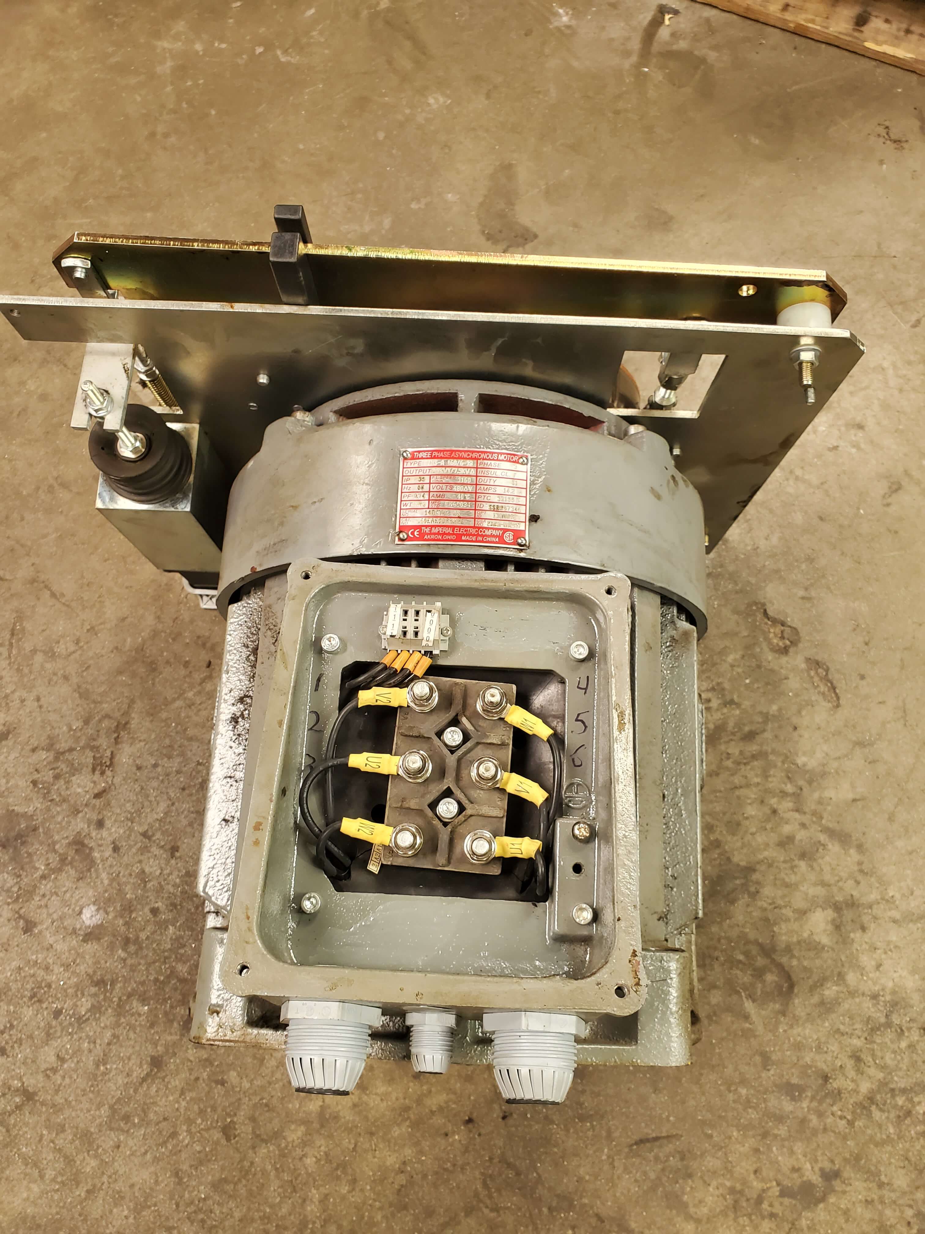 servomotor07